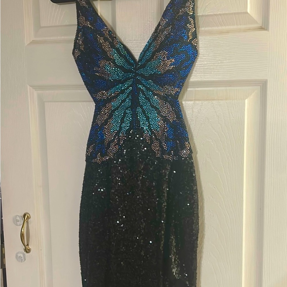 PROM DRESS